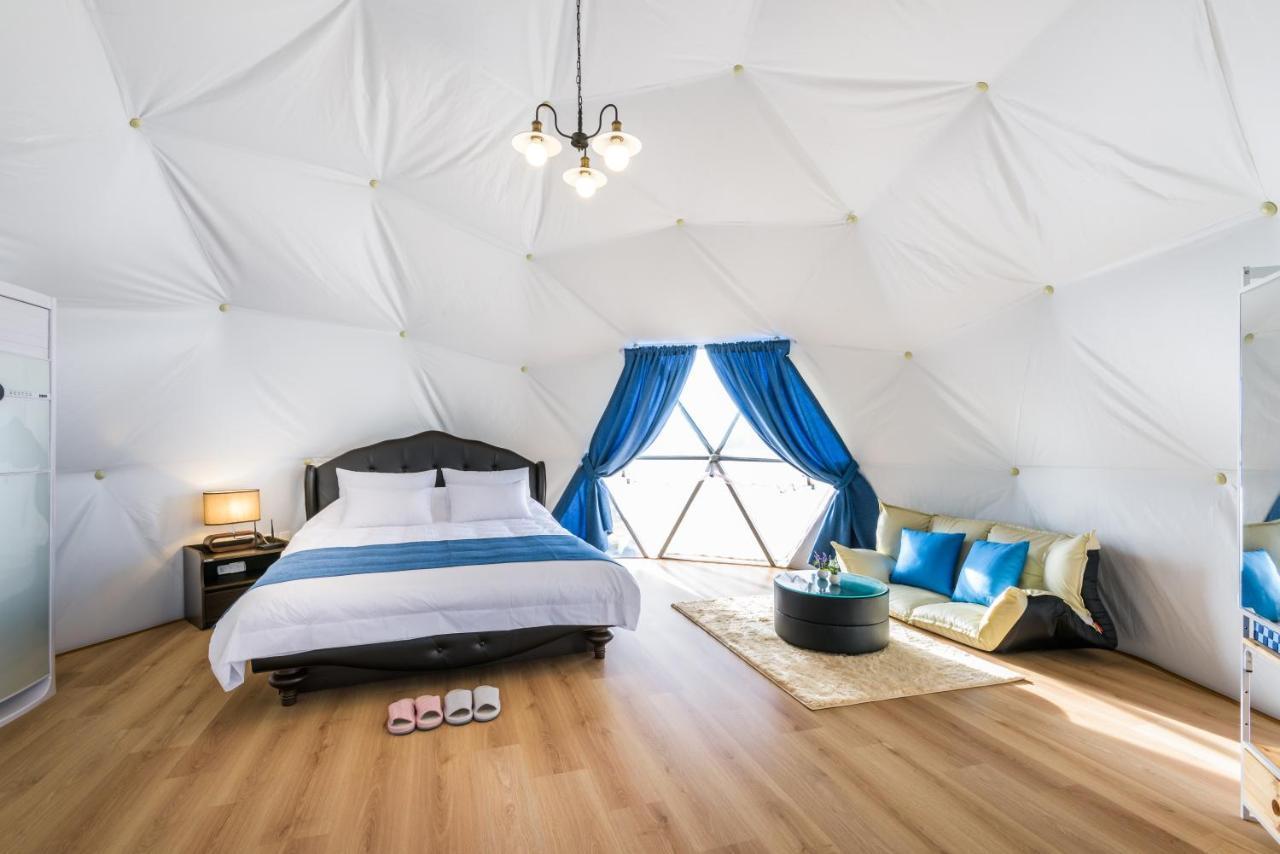 הוילה Jeju Starlight Glamping מראה חיצוני תמונה