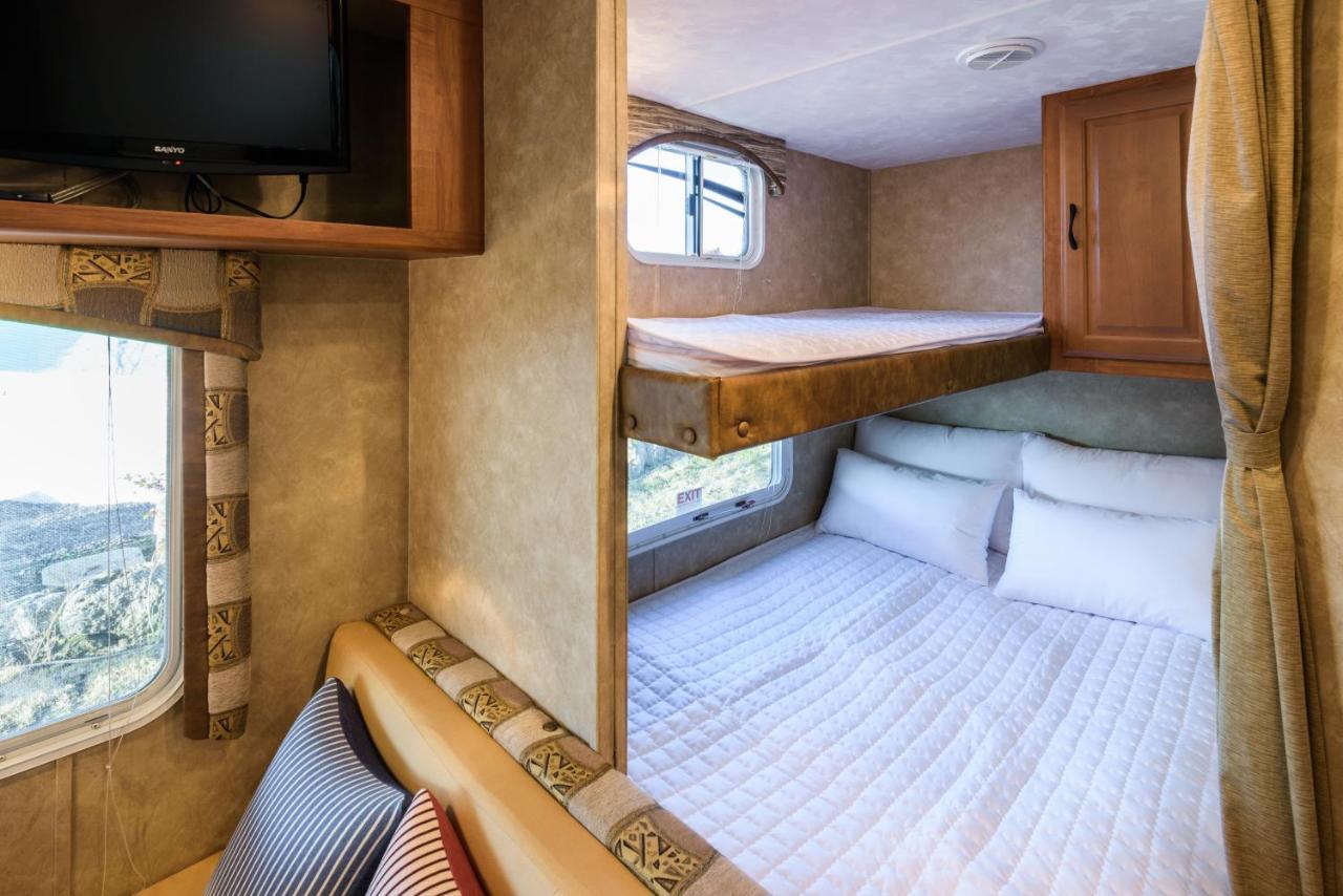 הוילה Jeju Starlight Glamping מראה חיצוני תמונה